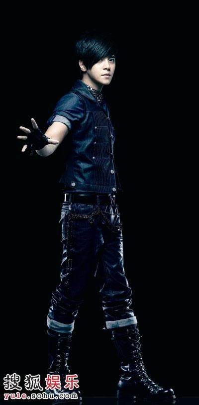 :X plus it super looks like lollipop's xiaojie's current hairstyle. -___-" &&& the first single off the album is actually 箇中高手 (ge zhong gao shou), 