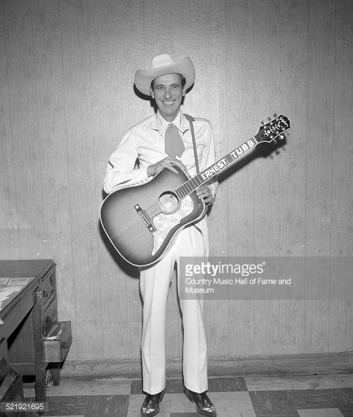 521921695-ernest-tubb-late-1950s-or-early-1960s-gettyimages.jpg