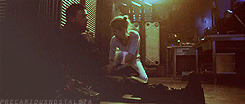 photo tumblr_mb2ta7Qpr41r6845ho4_250.gif