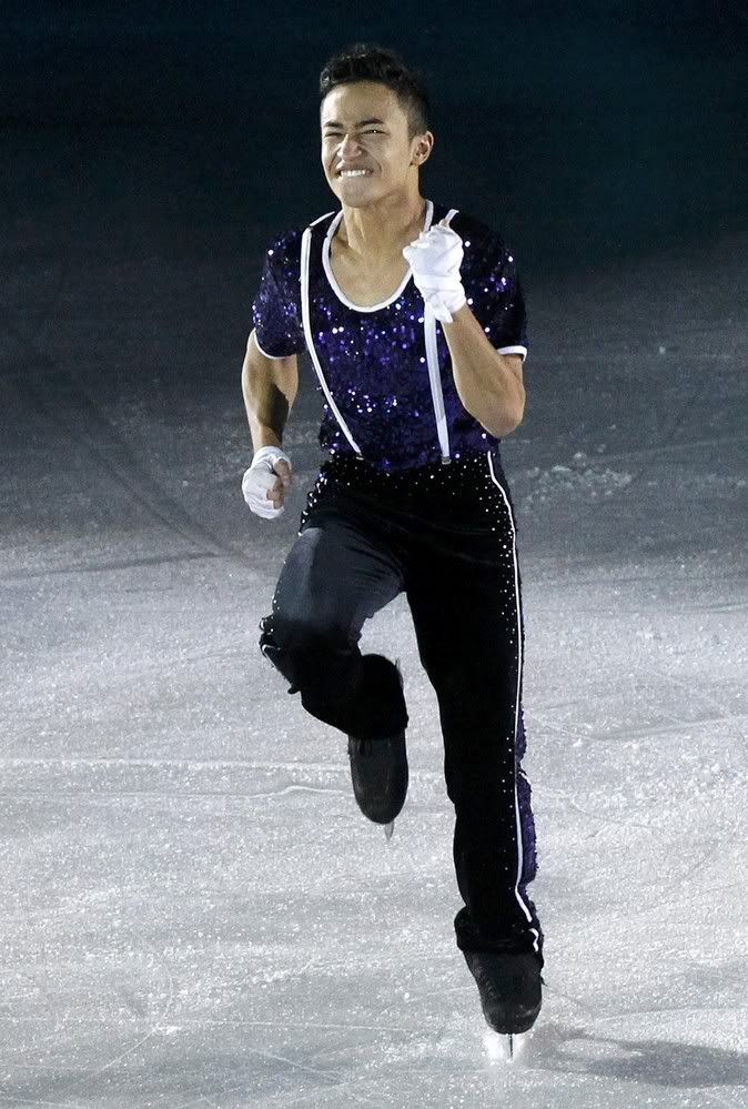 http://i423.photobucket.com/albums/pp318/JennyJunie/Other%20Fabulous%20Skaters/Euros%202011/674x.jpg