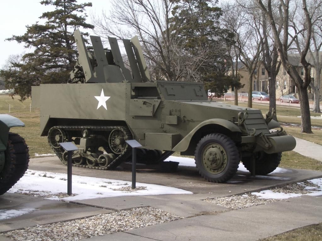 M16A10002.jpg